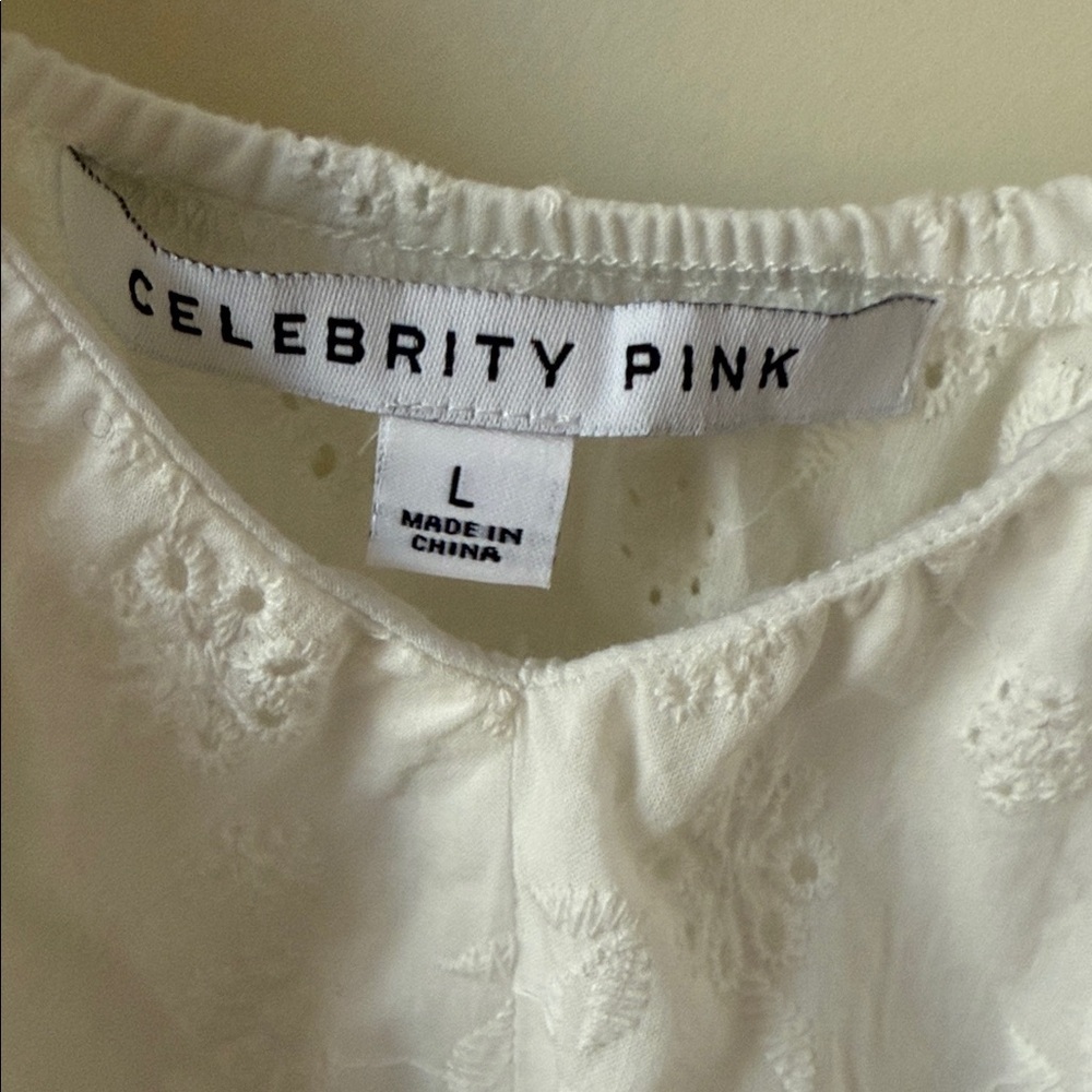 Super Cool Celebrity Pink Cream Eyelet Blouse Size Large - Picture 3 of 7